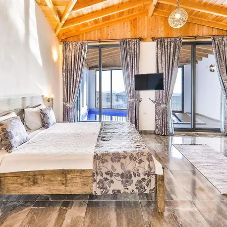 Charming With Private Pool And Jacuzzi Surrounded By Nature In Kalkan, Kas