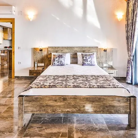 Willa Charming With Private Pool And Jacuzzi Surrounded By Nature In Kalkan, Kas Islamlar (Mediterranean)