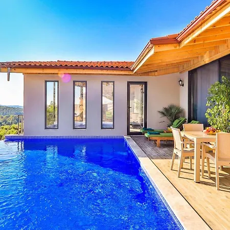 Charming With Private Pool And Jacuzzi Surrounded By Nature In Kalkan, Kas Willa Islamlar (Mediterranean)
